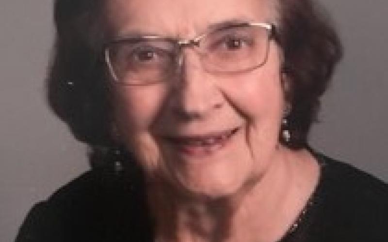 Loretta Kacere