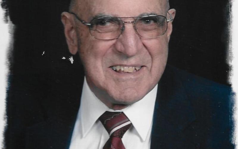 Lloyd Hunzeker