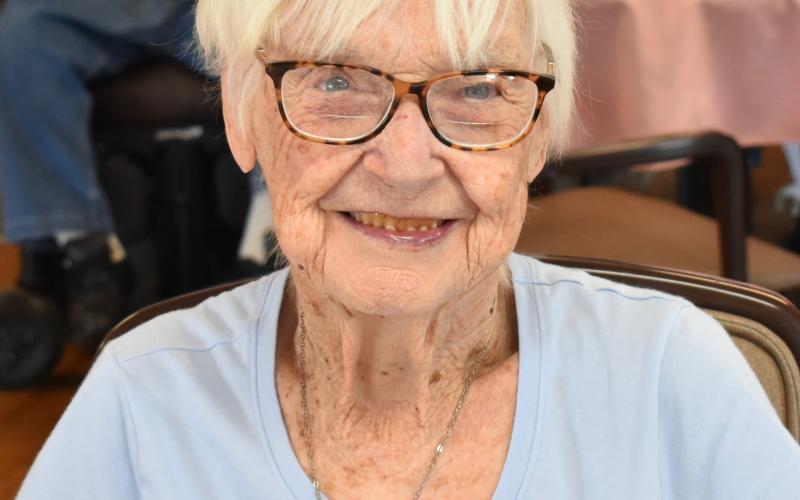 Dixie Lee Stouffer