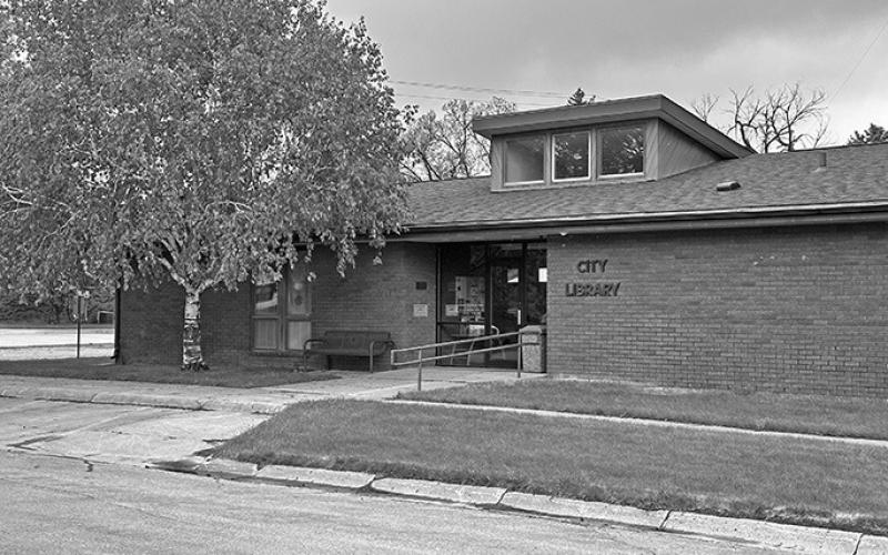 Photo by Scott Bidroski The Gordon City Library will be hosting author David Fierst on Tuesday, October 21 at 7:00 p.m.