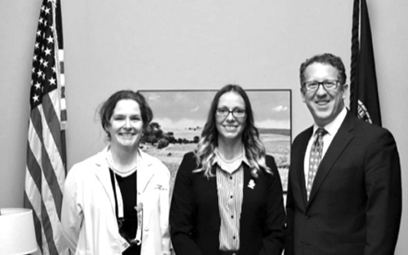 Courtesy Photo I had a great meeting with American Association of Nurse Practitioners members to discuss my support for improving access to quality care. My bill, H.R. 2583, would increase access to cardiac and pulmonary rehabilitation care, particularly in rural areas, by allowing nurse practitioners to order and supervise these programs.