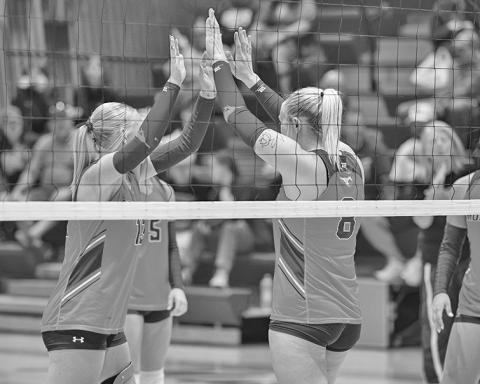 Photo by Morgan Meisenheimer The Mustang Volleyball team completed a very busy week of matches over the last seven days.
